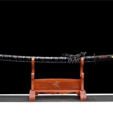 SilverFeatherKatana01.jpg